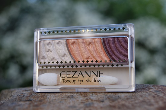 CEZANNE Tone-up Eyeshadow: Pilihan Tepat Untuk Tampilan Mata Sempurna